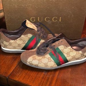 Women’s Gucci shoes original GG size 35 1/2